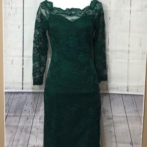 NWT: Bodycon Hunter Green Lace Dress